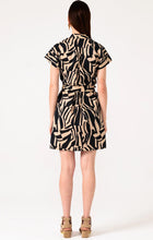 Load image into Gallery viewer, Sacha Drake - Beach Steps Shift Dress

