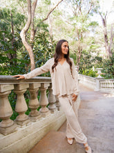 Load image into Gallery viewer, Scandi &amp; Co - Donna Blouse
