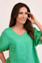 Load image into Gallery viewer, See Saw - Linen V Neck Swing Top - Emerald
