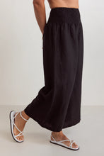 Load image into Gallery viewer, See Saw - Linen Shirred Pant - Black
