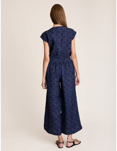 Load image into Gallery viewer, State of Embrace - Stitch Floral Cap Shirt - Navy
