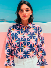 Load image into Gallery viewer, Vilagallo - Geometric Star Shirt
