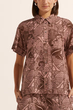 Load image into Gallery viewer, Zoe Kratzmann - Jaunt Top - Cacao Batik
