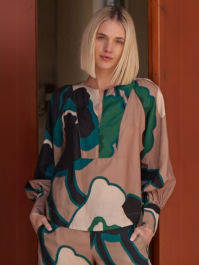 Zoe Kratzmann - Signal Top - Organic Botanic