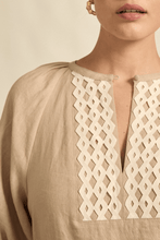 Load image into Gallery viewer, Zoe Kratzmann - Kilter Top
