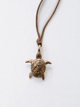 Load image into Gallery viewer, Pesci - Lentezza Pendant
