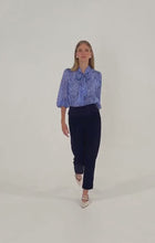 Load and play video in Gallery viewer, Sacha Drake - Mountain Blue Bird Blouse - Periwinkle Flower
