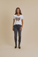 Load and play video in Gallery viewer, Mos Mosh- Gethi Tee - White
