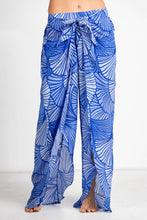 Load image into Gallery viewer, Inoa | Bleu Fish Pant
