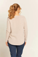 Load image into Gallery viewer, Goondiwindi - Merino Raglan Jumper - Cobweb

